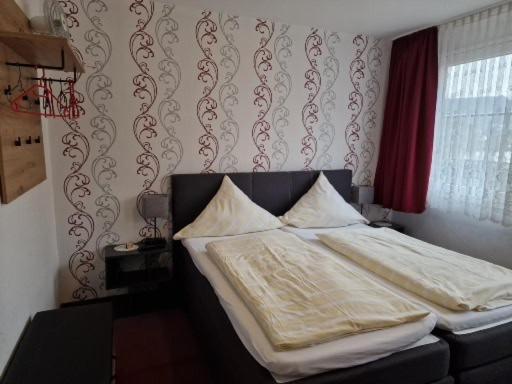Hotel Weinhaus Am Stiftstor Treis-Karden Zewnętrze zdjęcie