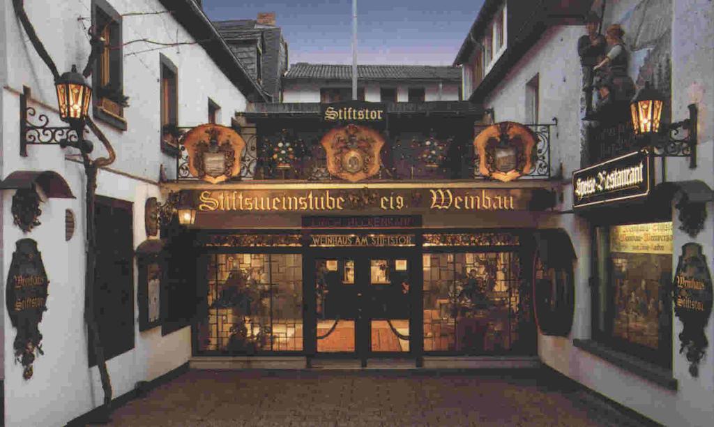 Hotel Weinhaus Am Stiftstor Treis-Karden Zewnętrze zdjęcie